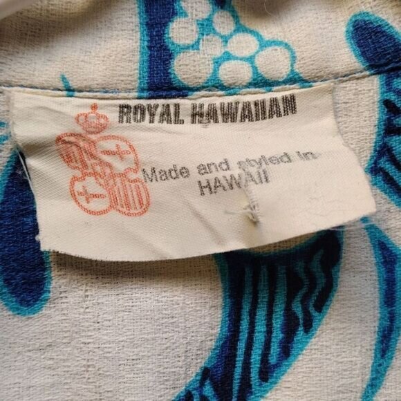 VintageRoyal Hawaiian shirt  - Picture 2 of 6